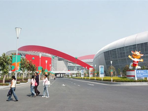 奧體中心場(chǎng)館內(nèi)道路